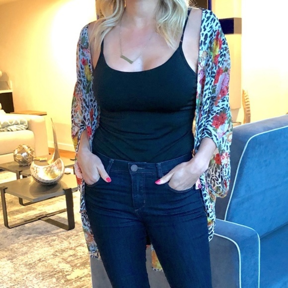 Daniel Rainn | Knit Back Animal Print Kimono - Picture 4 of 7